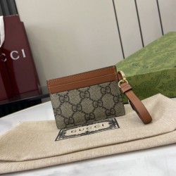 Premio Repliche Porta carte Gucci GG Emblem con cinturino 819121 Marrone Imitazione Outlet Online