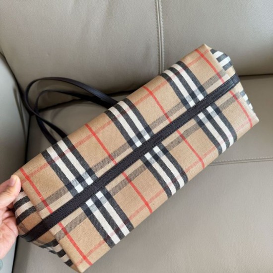 Premio Repliche Borsa tote Burberry Bloomsbury Highlands reversibile media Imitazione Outlet Online