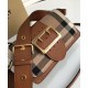 Premio Repliche Borsa a tracolla piccola con fibbia Burberry Caffè Imitazione Outlet Online