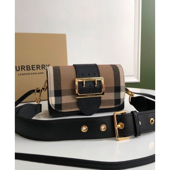 Premio Repliche Borsa a tracolla piccola con fibbia Burberry Nera Imitazione Outlet Online