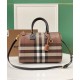 Premio Repliche Borsa bowling media Burberry Check marrone Imitazione Outlet Online