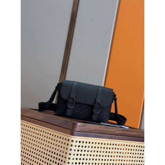 Premio Replica Borsa a tracolla Dior Daily Oblique in tela jacquard nera Imitazione Outlet Italia