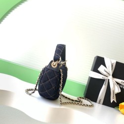 Premio Replica Chanel 26P Clutch con catena AP5094 denim blu scuro Imitazione Outlet Italia