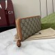 Premio Replica Portafoglio Gucci GG Emblem Zip Around 821803/819122 Marrone Imitazione Outlet Italia