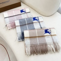 Premio Replica Sciarpa Cashmere Burberry Equestrian Knight Check 32 x 180 Grigio Imitazione Outlet Italia