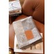 Premio Replica Coperta cashmere a quadri Loewe Anagram Beige 135 x 170 Imitazione Outlet Italia
