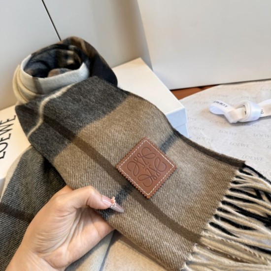 Premio Replica Sciarpa Loewe double-face cashmere con motivo a scacchi 30 x 180 Imitazione Outlet Italia