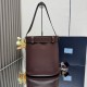 Premio Replica Borse a secchiello con fibbia Prada Borgogna Imitazione Outlet