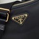 Premio Replica Borsa a tracolla Prada Re-Nylon Demi-Lune 1BH222 nera Imitazione Outlet
