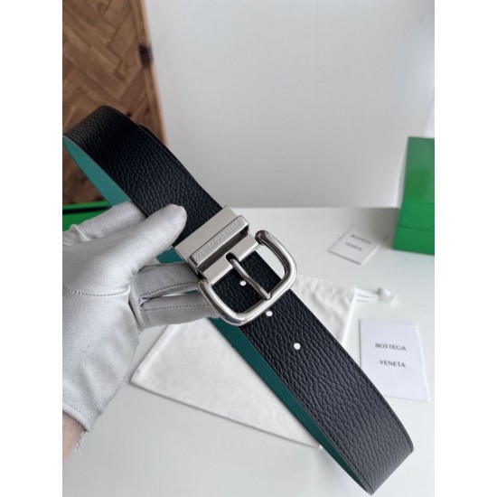Replica Premium Cintura reversibile in pelle da uomo BV Nero/Blu Imitazione Outlet