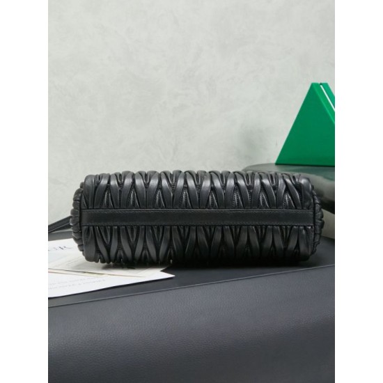 Replica Premium Pochette Miu Miu Caprice trapuntata nappa 5BF130 Nero Imitazione Outlet