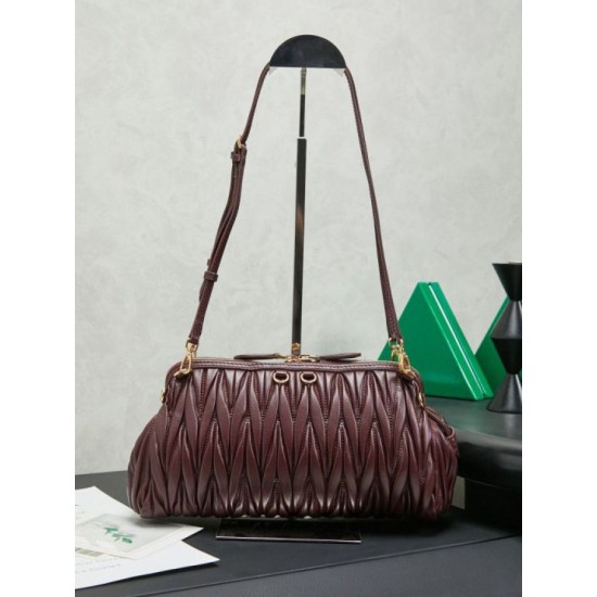 Replica Premium Pochette Miu Miu Caprice trapuntata nappa 5BF130 Borgogna Imitazione Outlet