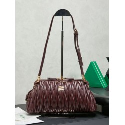 Replica Premium Pochette Miu Miu Caprice trapuntata nappa 5BF130 Borgogna Imitazione Outlet