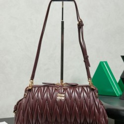 Replica Premium Pochette Miu Miu Caprice trapuntata nappa 5BF130 Borgogna Imitazione Outlet