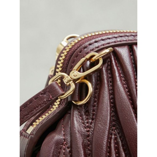 Replica Premium Pochette Miu Miu Caprice trapuntata nappa 5BF130 Borgogna Imitazione Outlet