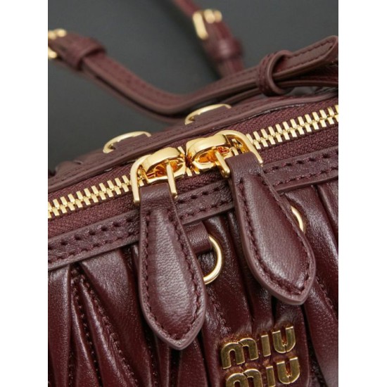 Replica Premium Pochette Miu Miu Caprice trapuntata nappa 5BF130 Borgogna Imitazione Outlet