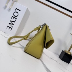 Replica Premium Borsa a tracolla media Loewe Ola Giallo Imitazione Outlet