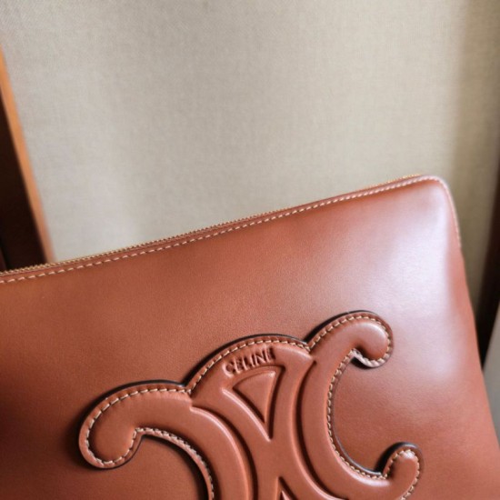 Replica Premium Piccola pochette Celine con tracolla pelle di vitello liscia Marrone Imitazione Outlet