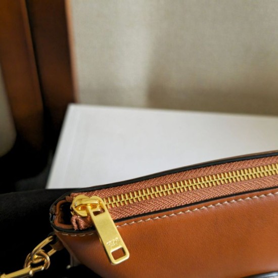 Replica Premium Piccola pochette Celine con tracolla pelle di vitello liscia Marrone Imitazione Outlet