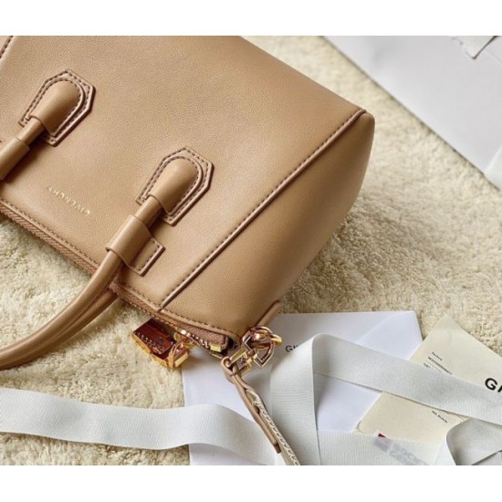 Replica Borsa Givenchy Antigona piccola rosa Imitazione Outlet Online