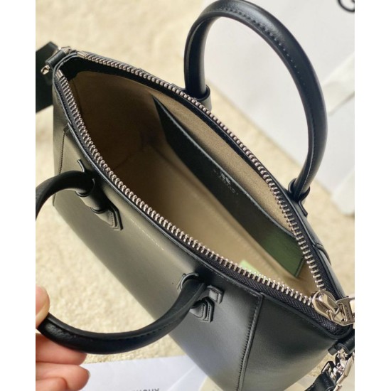 Replica Borsa Givenchy Antigona piccola Nero Imitazione Outlet Online