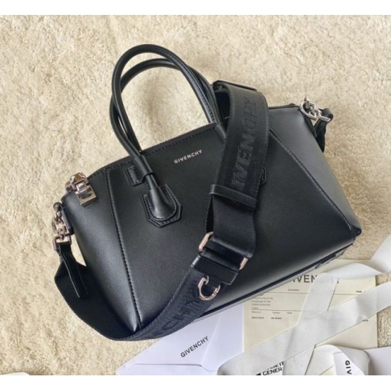 Replica Borsa Givenchy Antigona piccola Nero Imitazione Outlet Online