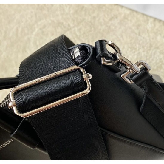 Replica Borsa Givenchy Antigona piccola Nero Imitazione Outlet Online
