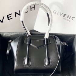 Replica Borsa Givenchy Mini Antigona Lock 4g nera Imitazione Outlet Online