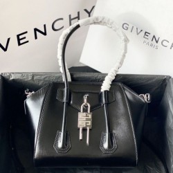 Replica Borsa Givenchy Mini Antigona Lock 4g nera Imitazione Outlet Online