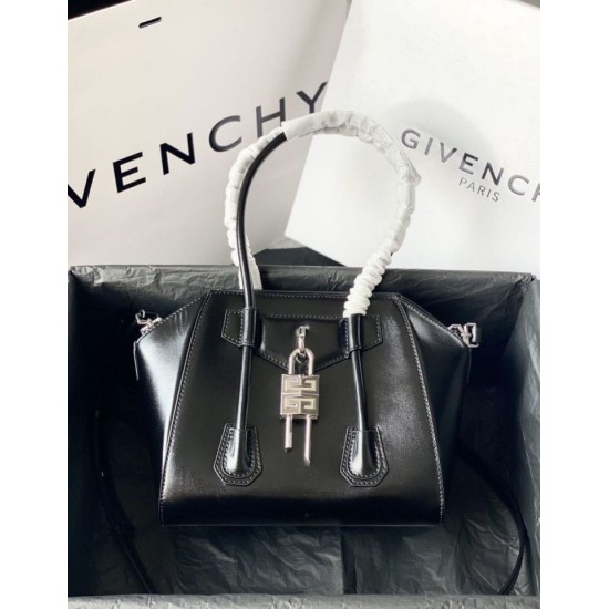 Replica Borsa Givenchy Mini Antigona Lock 4g nera Imitazione Outlet Online