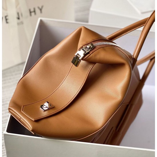 Replica Borsa Givenchy Antigona media con chiusura morbida marrone Imitazione Outlet Online