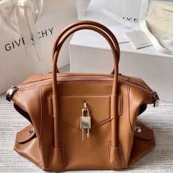 Replica Borsa Givenchy Antigona media con chiusura morbida marrone Imitazione Outlet Online