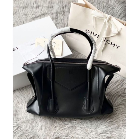 Replica Borsa Givenchy Antigona media con chiusura morbida Nero Imitazione Outlet Online