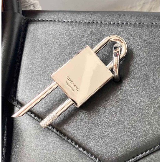 Replica Borsa Givenchy Antigona media con chiusura morbida Nero Imitazione Outlet Online