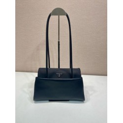 Replica Borsa Prada Passage di medie dimensioni con patta Re-Nylon 1BA495 Nero Imitazione Outlet Online