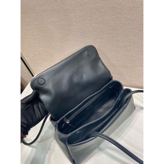 Replica Borsa Prada Passage di medie dimensioni con patta Re-Nylon 1BA495 Nero Imitazione Outlet Online