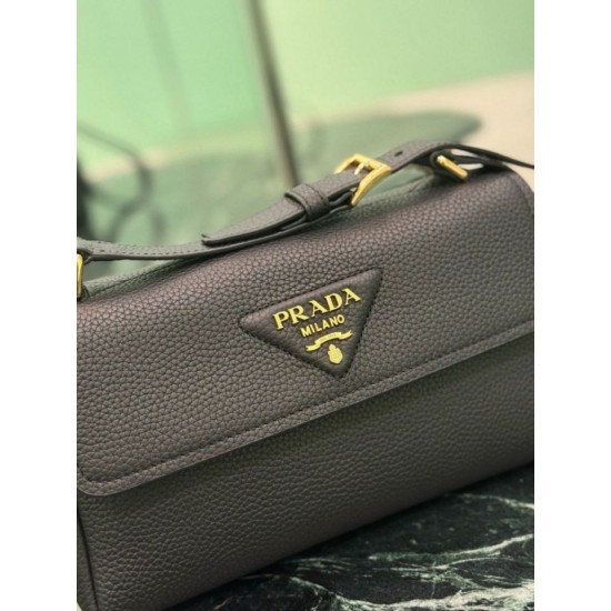 Replica Borsa a tracolla Prada con patta 1BN022 Nero Imitazione Outlet Online