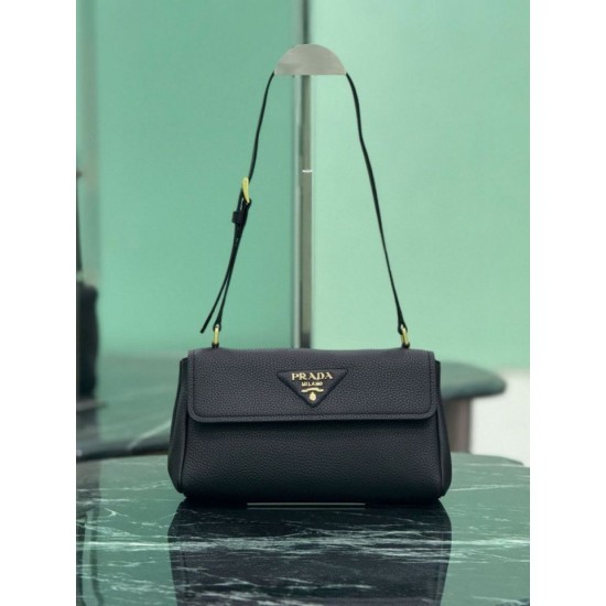 Replica Borsa a tracolla Prada con patta 1BN022 Nero Imitazione Outlet Online