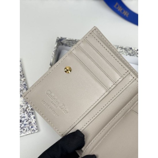 Replica Portacarte Lady Dior con patta e liconica impuntura Cannage Grigio Imitazione Outlet Online