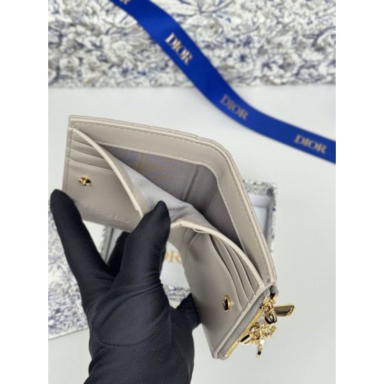 Replica Portacarte Lady Dior con patta e liconica impuntura Cannage Grigio Imitazione Outlet Online