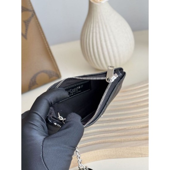 Replica Porta carte con cerniera YSL Saint Laurent Cassandre Matelassé Fragments Nero Argento Imitazione Outlet Online