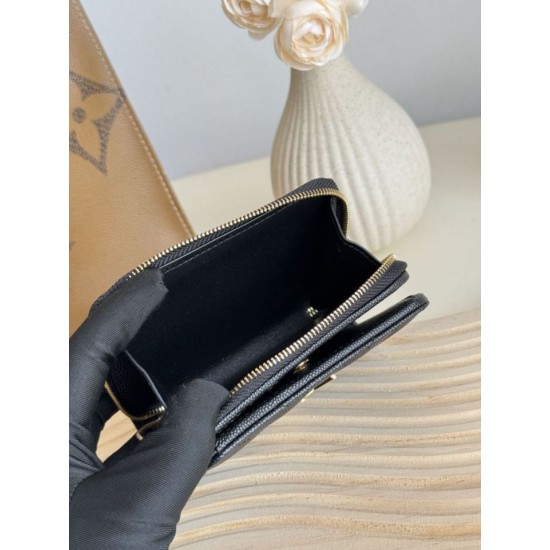 Replica Portafoglio compatto YSL Saint Laurent Cassandre Matelassé Nero Imitazione Outlet Online