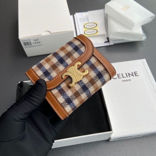 Replica Portafoglio piccolo Celine con patta pelle di vitello con motivo Triomphe Imitazione Outlet Online