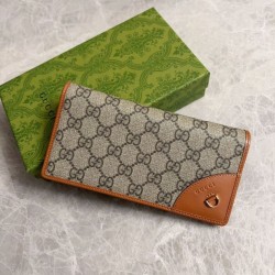 Replica Portafoglio continentale Gucci con emblema GG 821802 marrone Imitazione Outlet Online