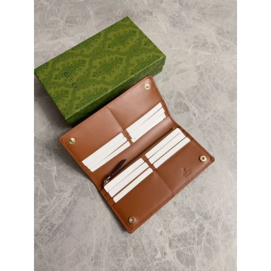 Replica Portafoglio continentale Gucci con emblema GG 821802 marrone Imitazione Outlet Online