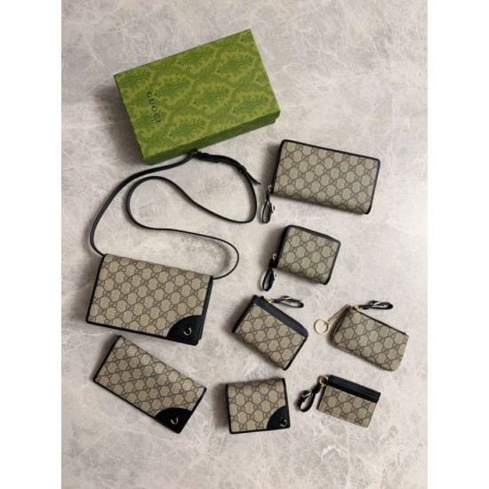 Replica Portafoglio continentale Gucci con emblema GG 821802 Nero Imitazione Outlet Online