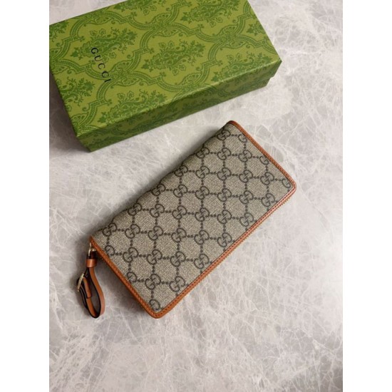 Replica Portafoglio Gucci GG Supreme con cerniera 821803 Marrone Imitazione Outlet Online