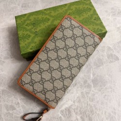 Replica Portafoglio Gucci GG Supreme con cerniera 821803 Marrone Imitazione Outlet Online