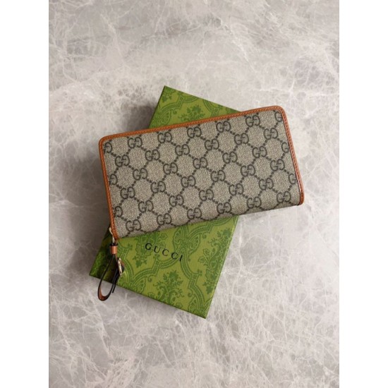 Replica Portafoglio Gucci GG Supreme con cerniera 821803 Marrone Imitazione Outlet Online
