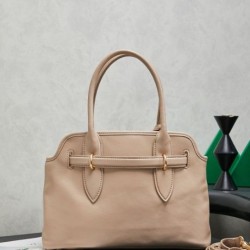 Replica Borse tote pelle Miu Miu Adventure 5BA292 Bianco Crema Imitazione Fallate Outlet